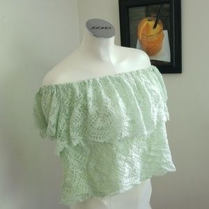 NWT Guess lace Off the Shoulders Crop top